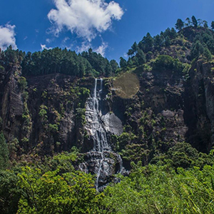 Bambarakanda Falls