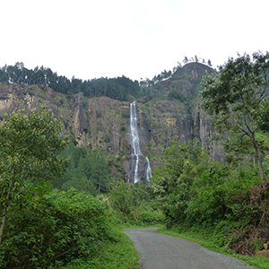 Bambarakanda Falls