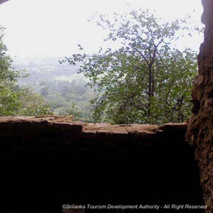 Omunugala Cave Monastery